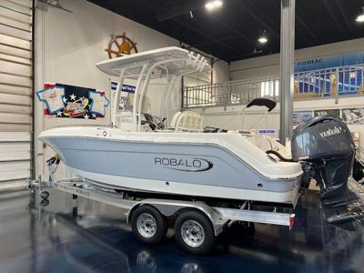 Robalo R222EX