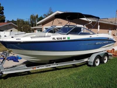 Bayliner 235