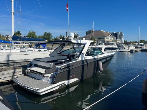 Cruisers Yachts 385 Motoryacht