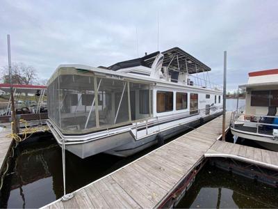 Stardust Cruisers Houseboat