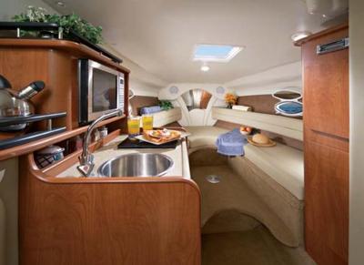 Rinker 250 Express Cruiser