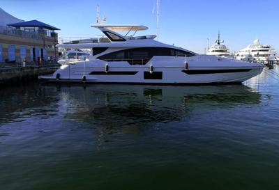 Azimut Grande 25
