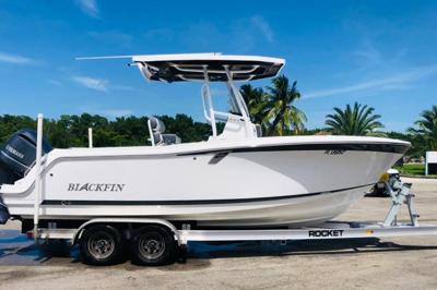 Blackfin 222 Center Console