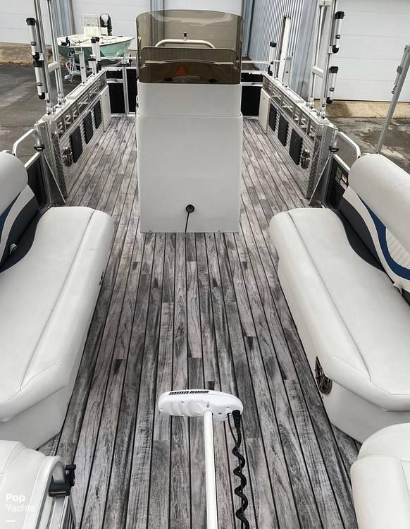 Qwest Angler 824 Catfish Boats for Sale Seamagazine