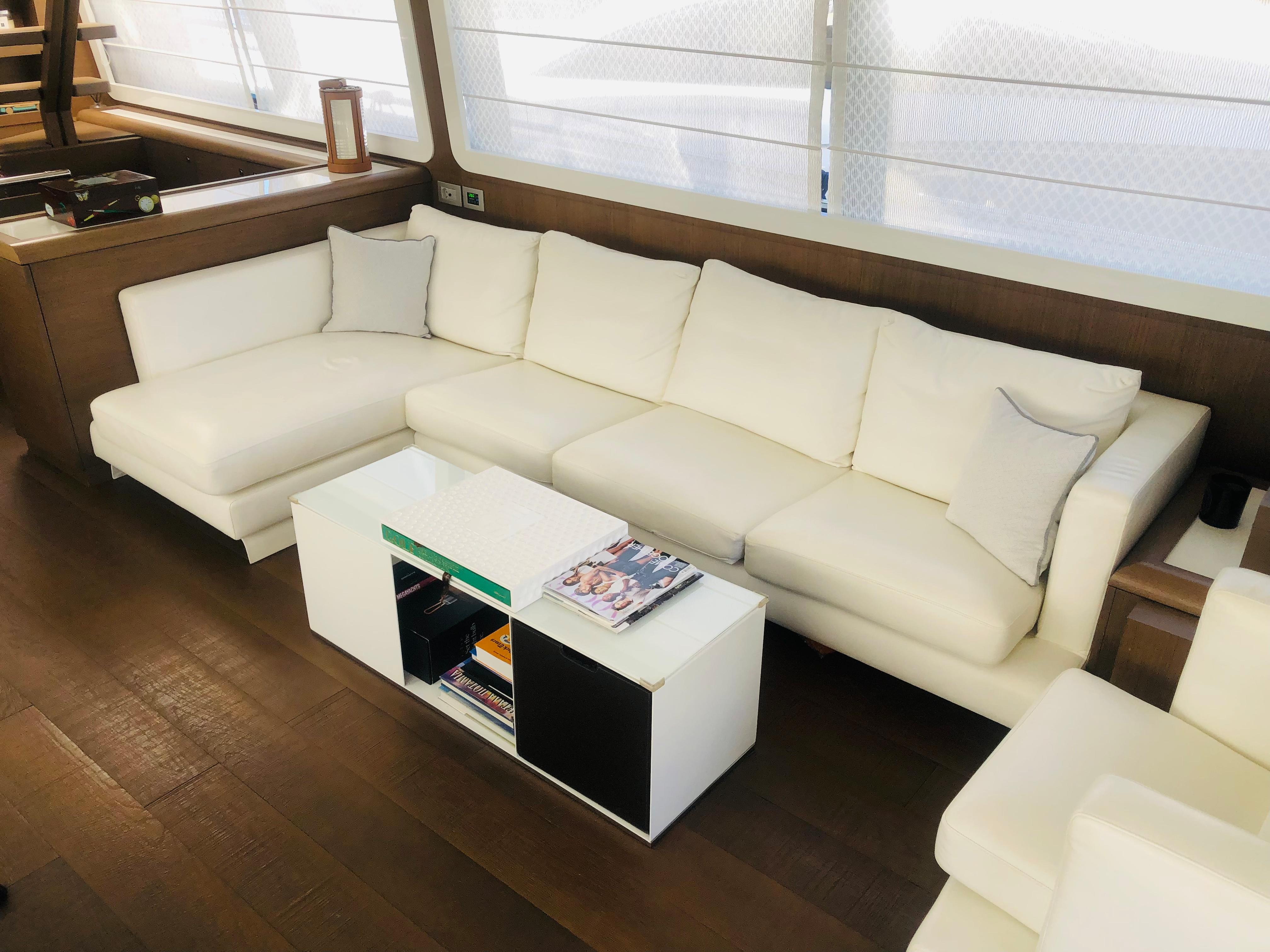 Ferretti Yachts 800 HARD TOP Turn Key Boats for Sale Seamagazine