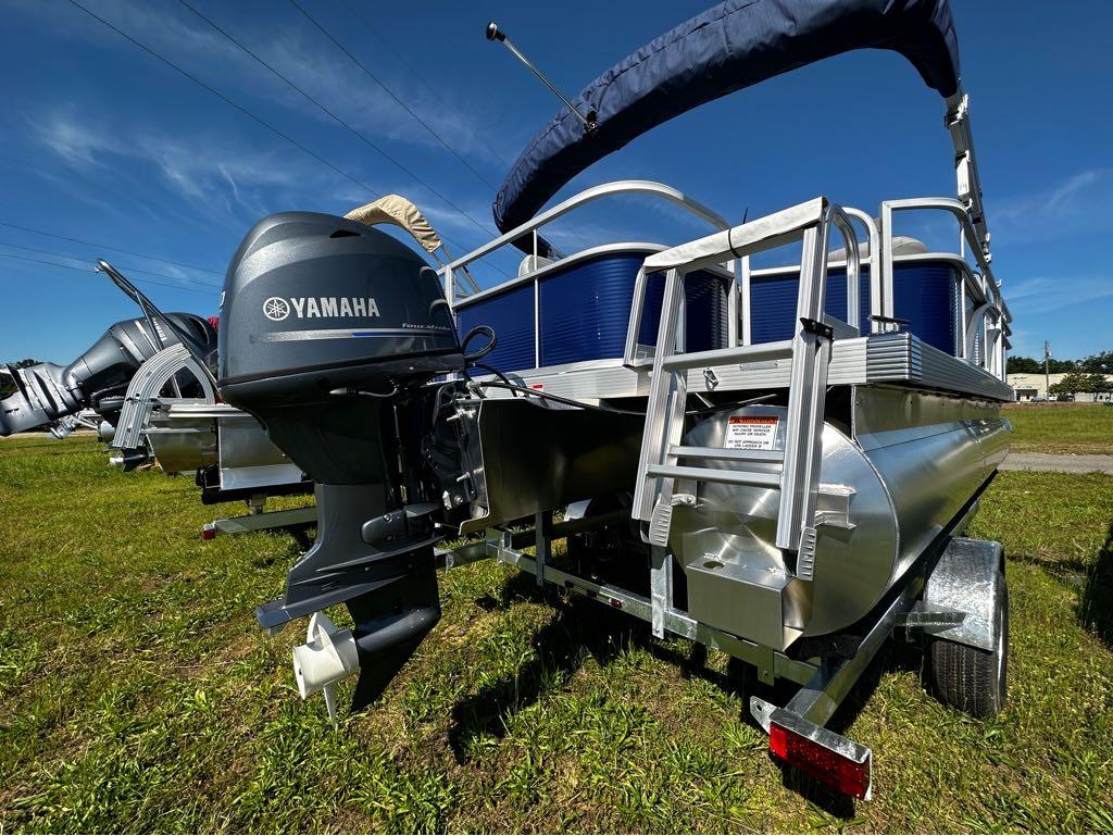 Bennington 188 SVF Boats for Sale Seamagazine