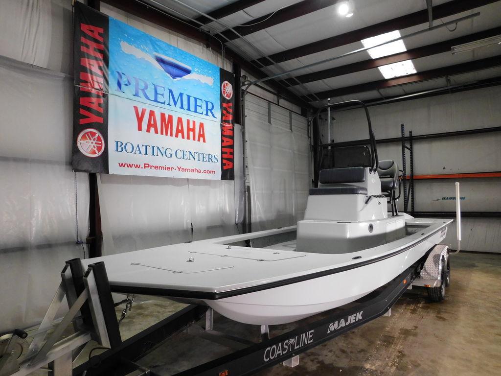 Majek 25 ILLUSION Boats for Sale Seamagazine