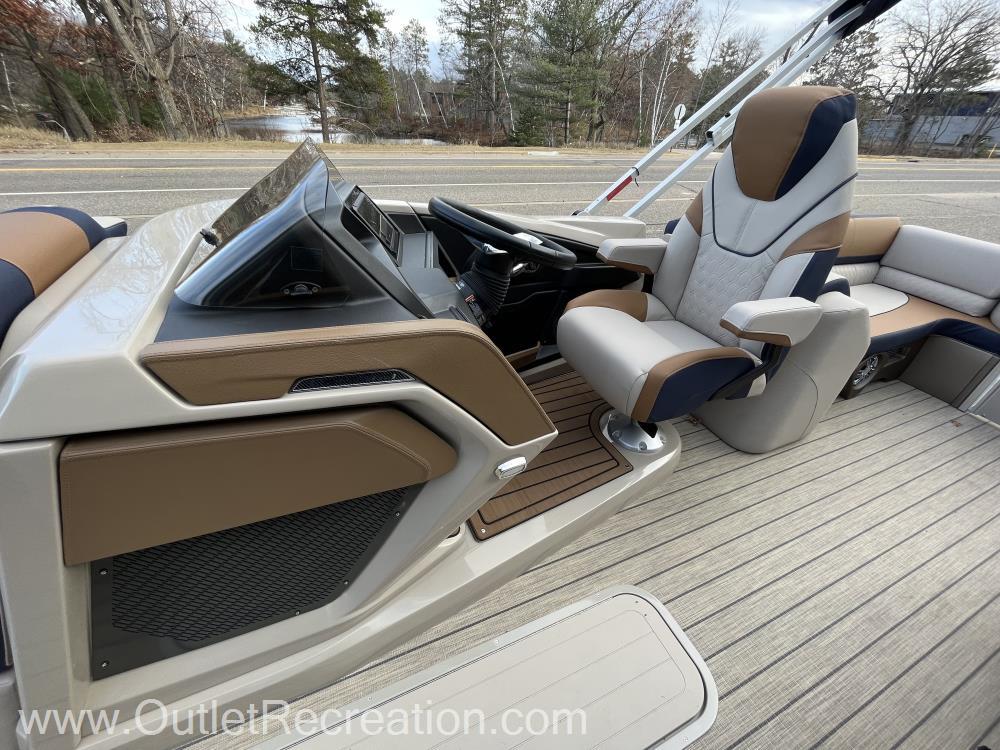 Avalon 2385 CATALINA QL - Boats for Sale - Seamagazine