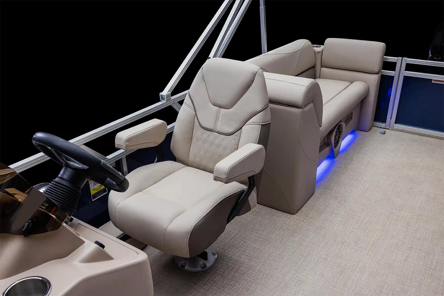 Avalon VLS Quad Lounge Boats for Sale Seamagazine