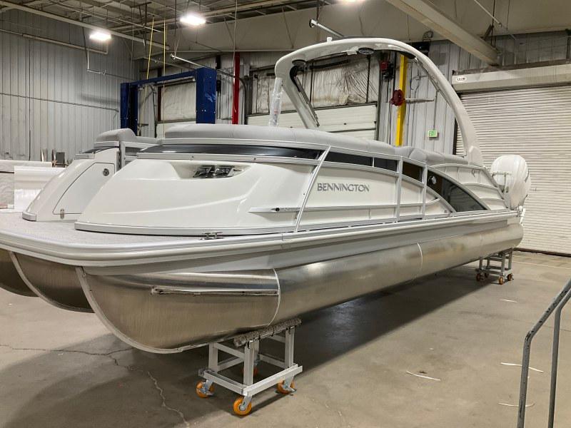 Bennington 27QSBA Boats for Sale Seamagazine