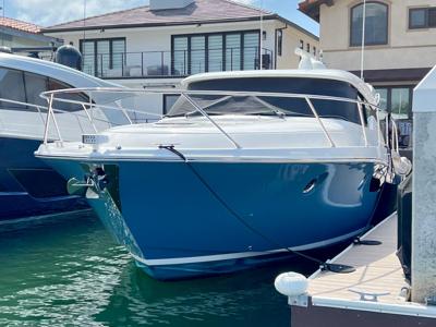 Tiara Yachts C44 Coupe