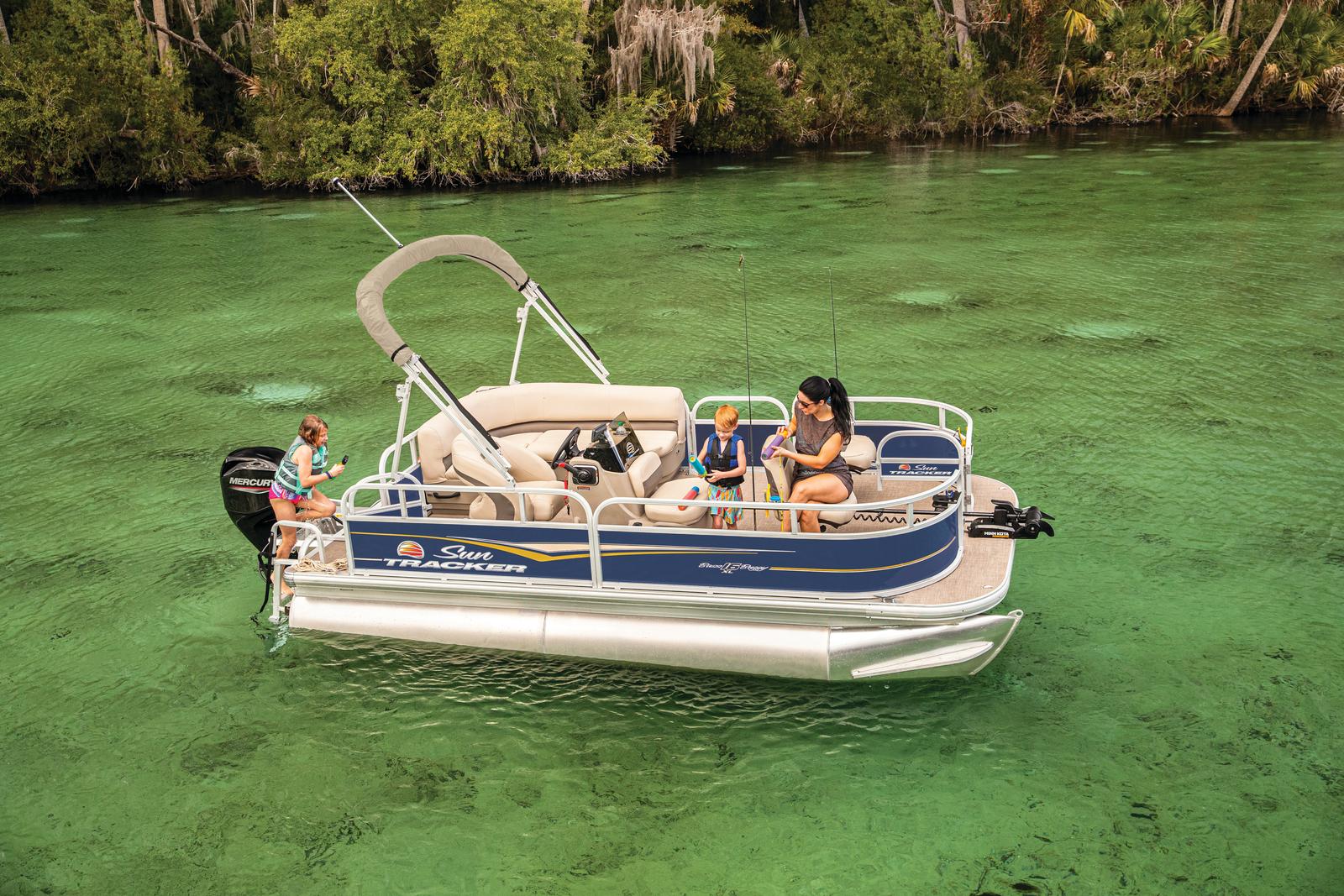 Sun Tracker Bass Buggy 16 XL Select Boats for Sale Seamagazine
