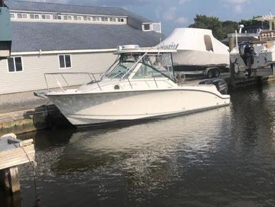 Trophy 2502 Walkaround