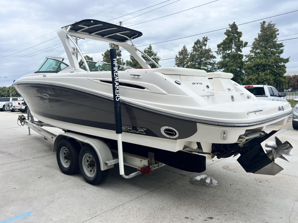 Sea Ray 270 SLX