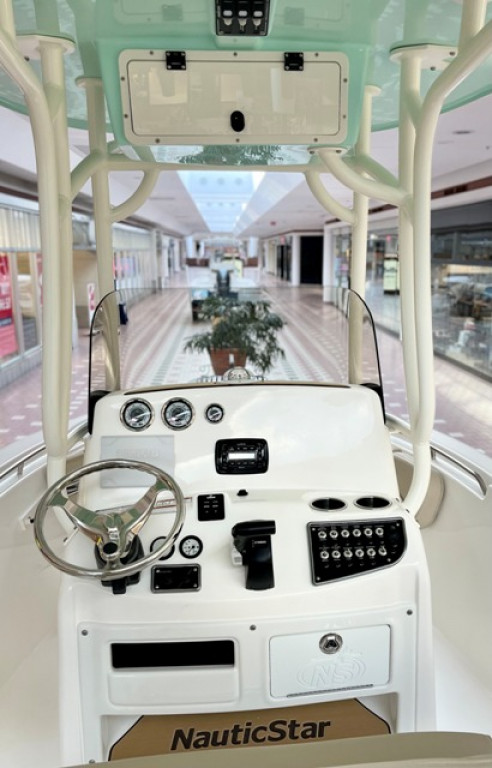 Nautic Star Legacy Series