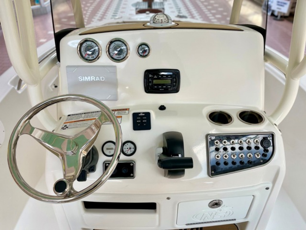 Nautic Star Legacy Series