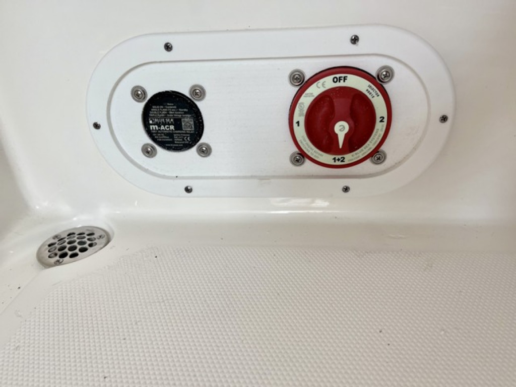 Nautic Star Legacy Series