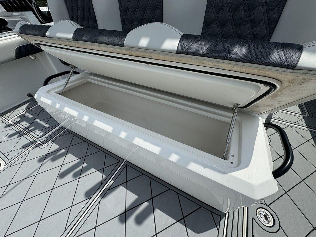 Invincible CATAMARANS