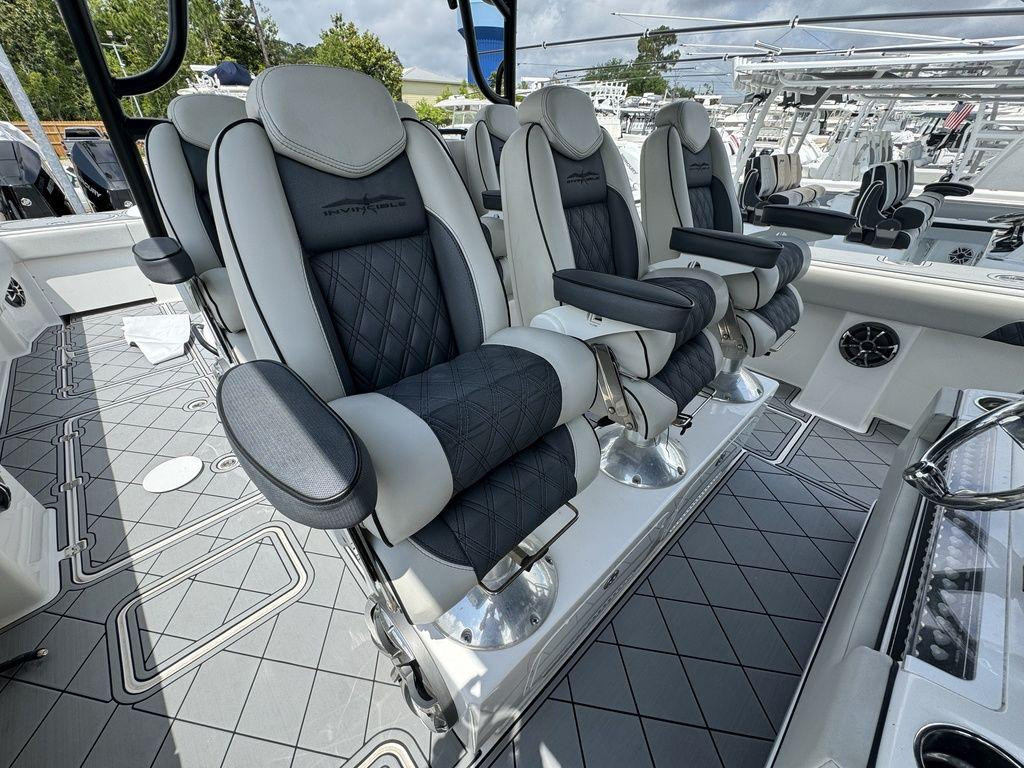 Invincible CATAMARANS