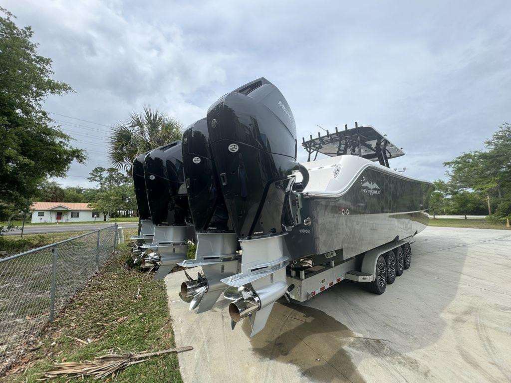 Invincible CATAMARANS