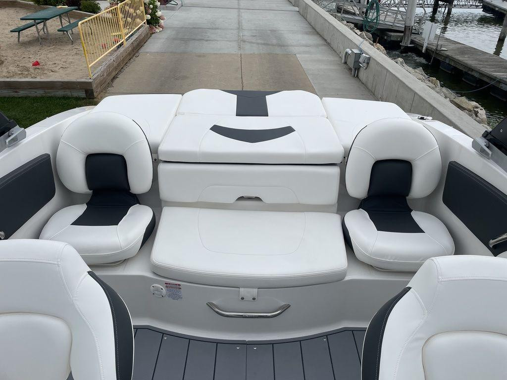 Chaparral 21 SSi Ski   Fish