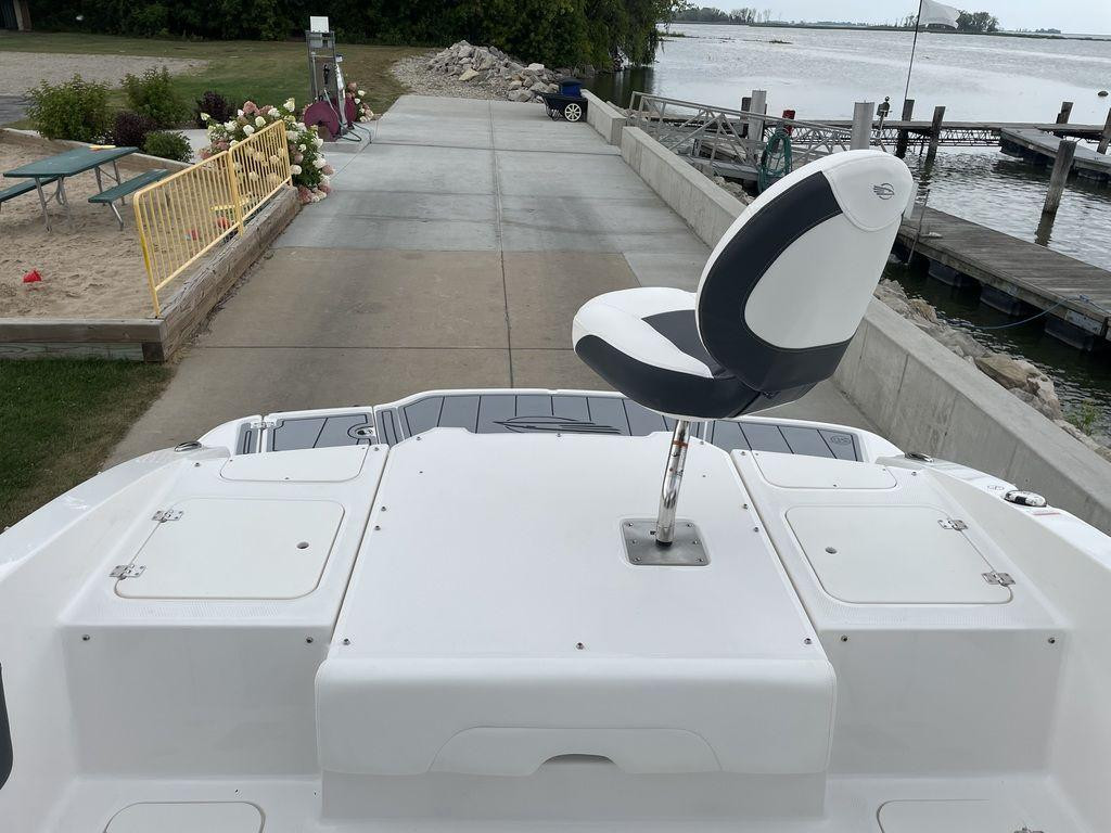 Chaparral 21 SSi Ski   Fish