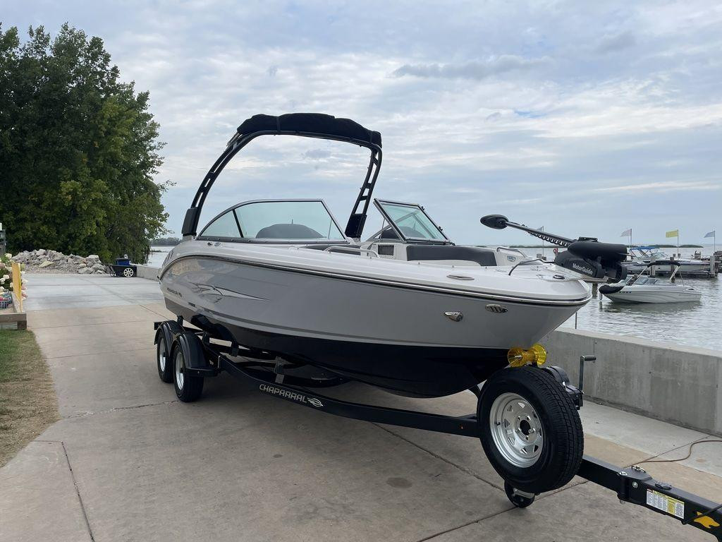 Chaparral 21 SSi Ski   Fish