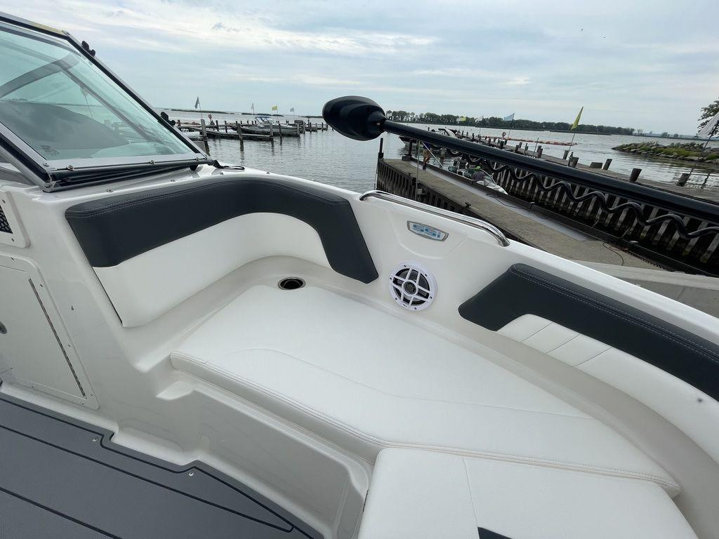 Chaparral 21 SSi Ski   Fish