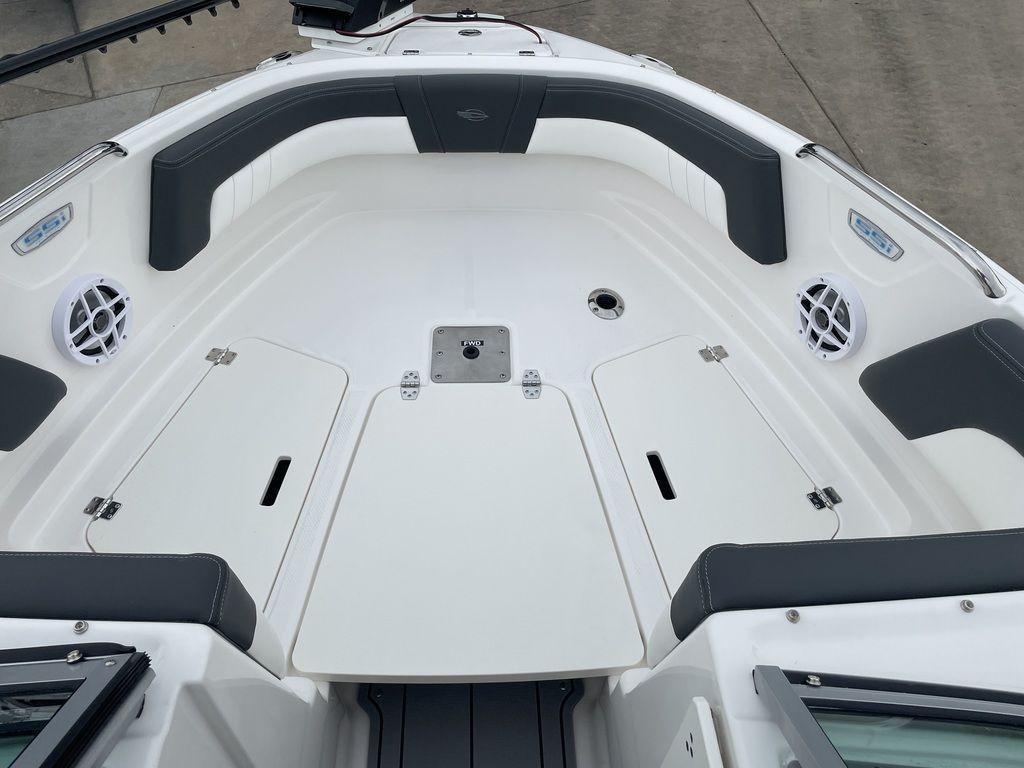 Chaparral 21 SSi Ski   Fish