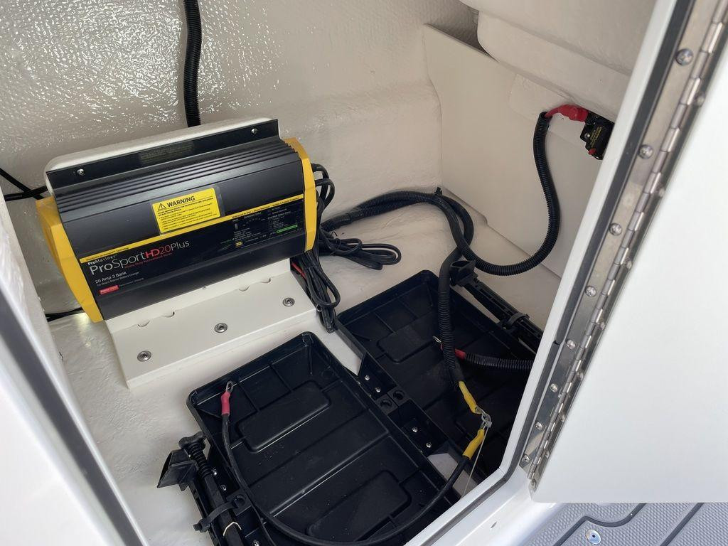 Chaparral 21 SSi Ski   Fish