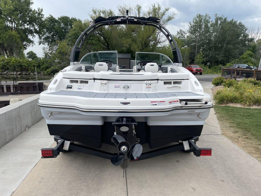 Chaparral 21 SSi Ski   Fish