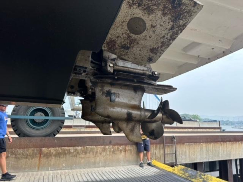 Regal 35 Sport Coupe NEW Engines