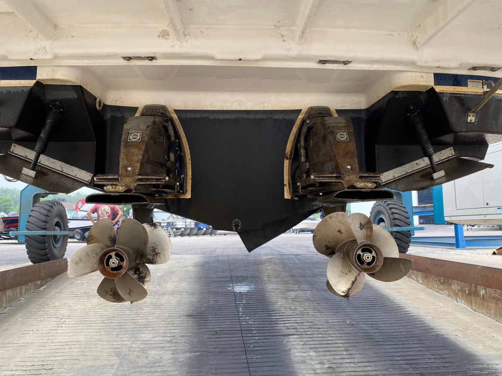 Regal 35 Sport Coupe NEW Engines