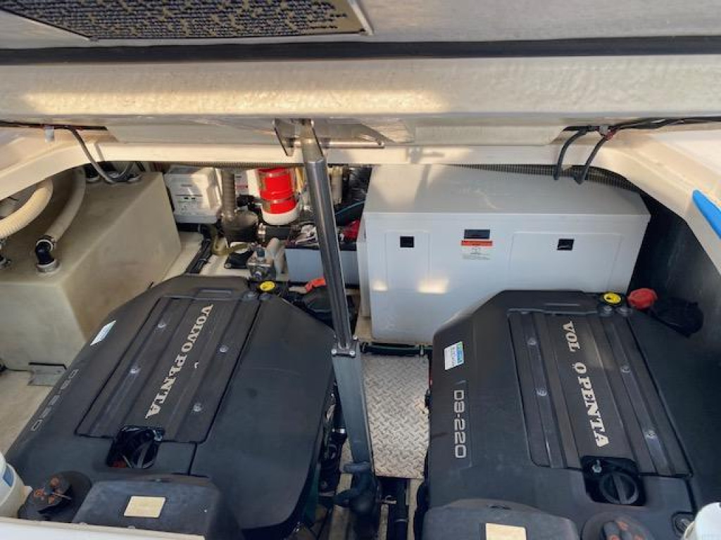 Regal 35 Sport Coupe NEW Engines