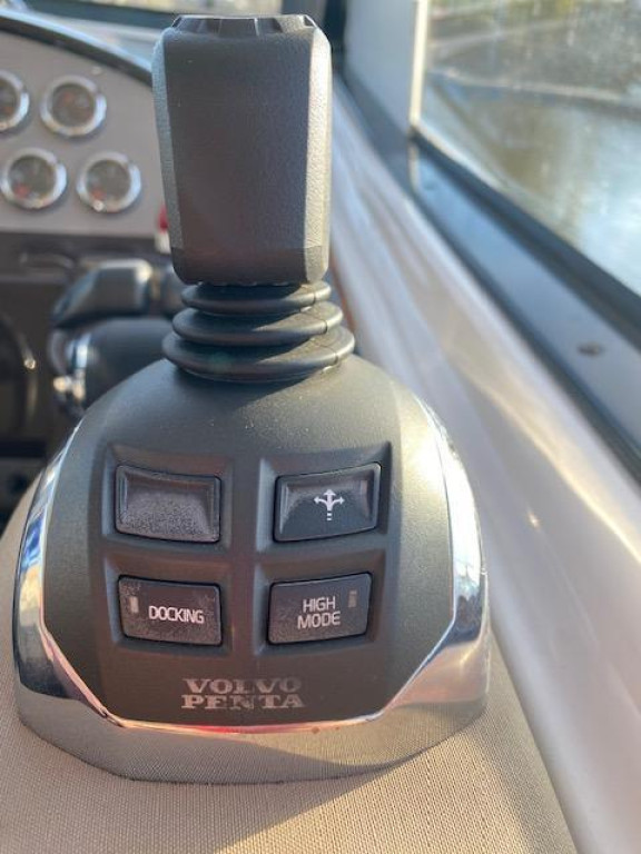 Regal 35 Sport Coupe NEW Engines