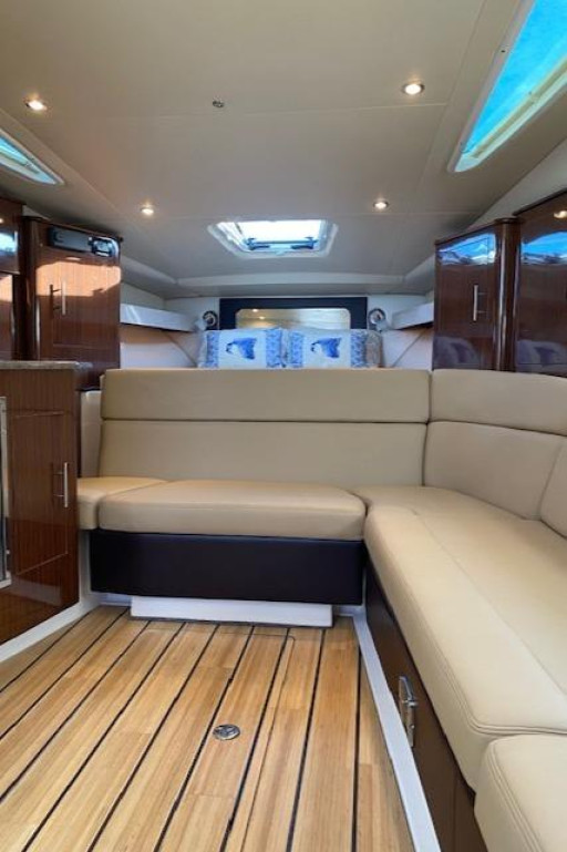 Regal 35 Sport Coupe NEW Engines