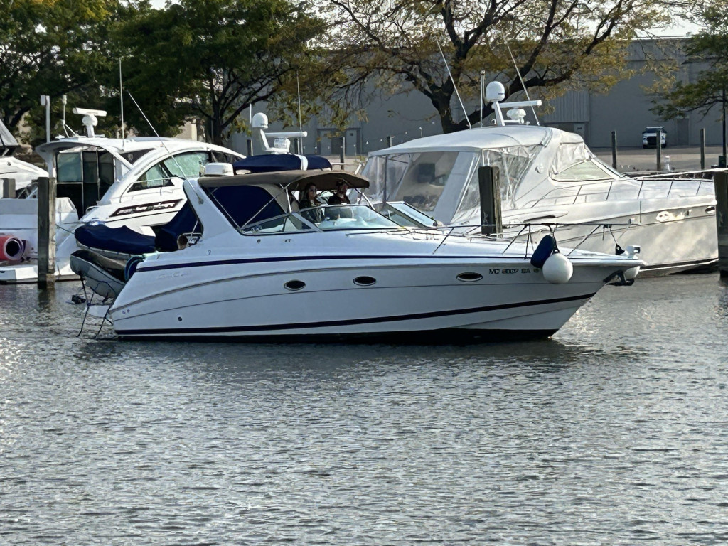 Chris-Craft 320 EXPRESS