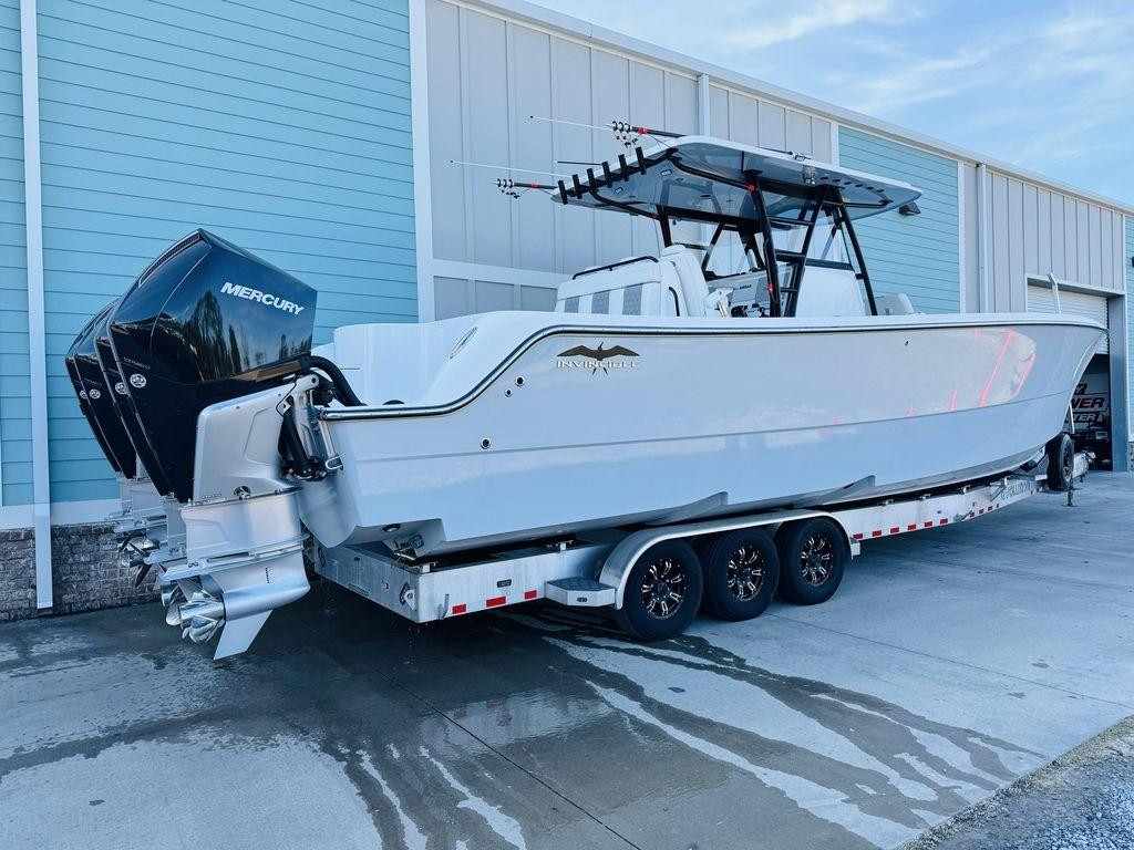 Invincible CATAMARANS