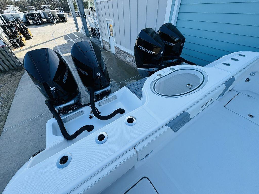 Invincible CATAMARANS