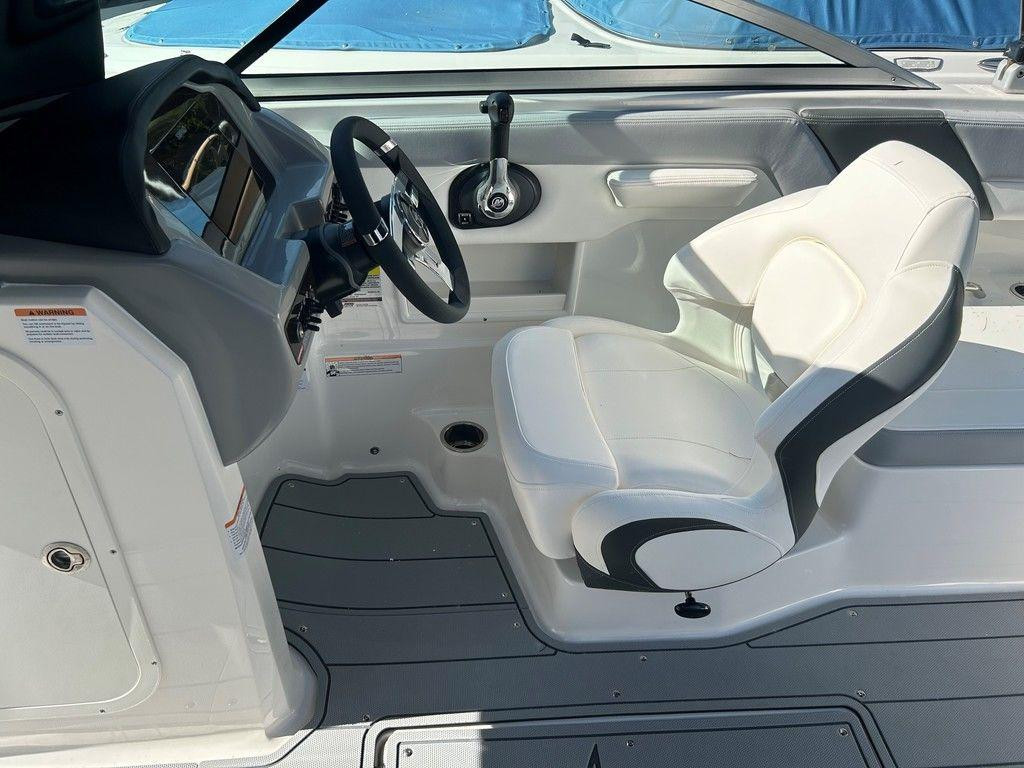 Chaparral 23 SSi
