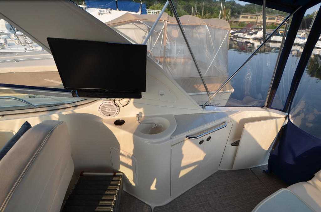 Bayliner 320 Avanti Cruiser