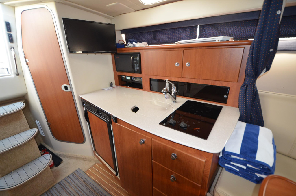 Bayliner 320 Avanti Cruiser