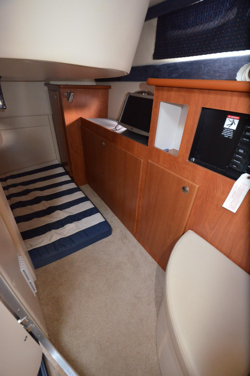 Bayliner 320 Avanti Cruiser