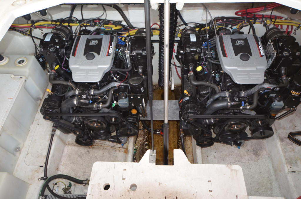 Bayliner 320 Avanti Cruiser