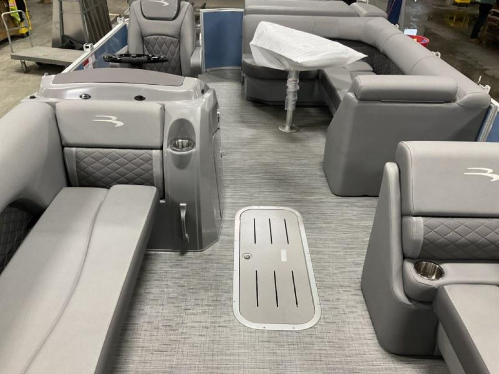 Bennington 21 LL Tri