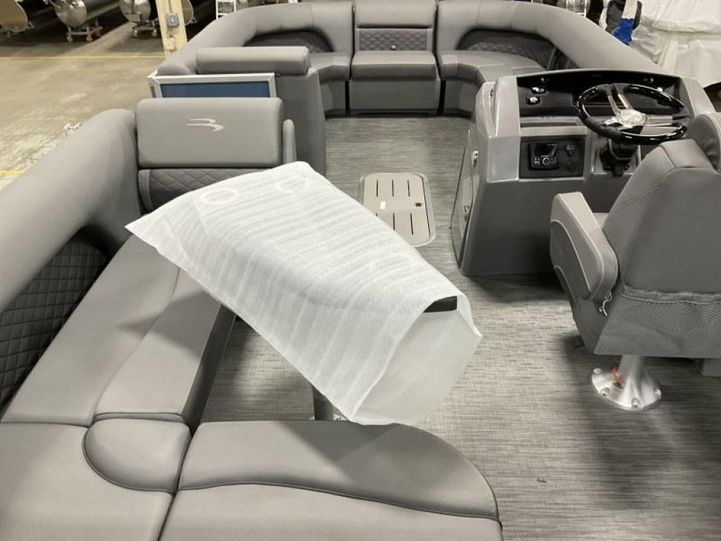 Bennington 21 LL Tri