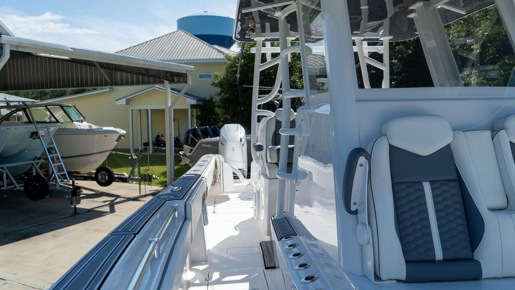 Invincible CATAMARANS