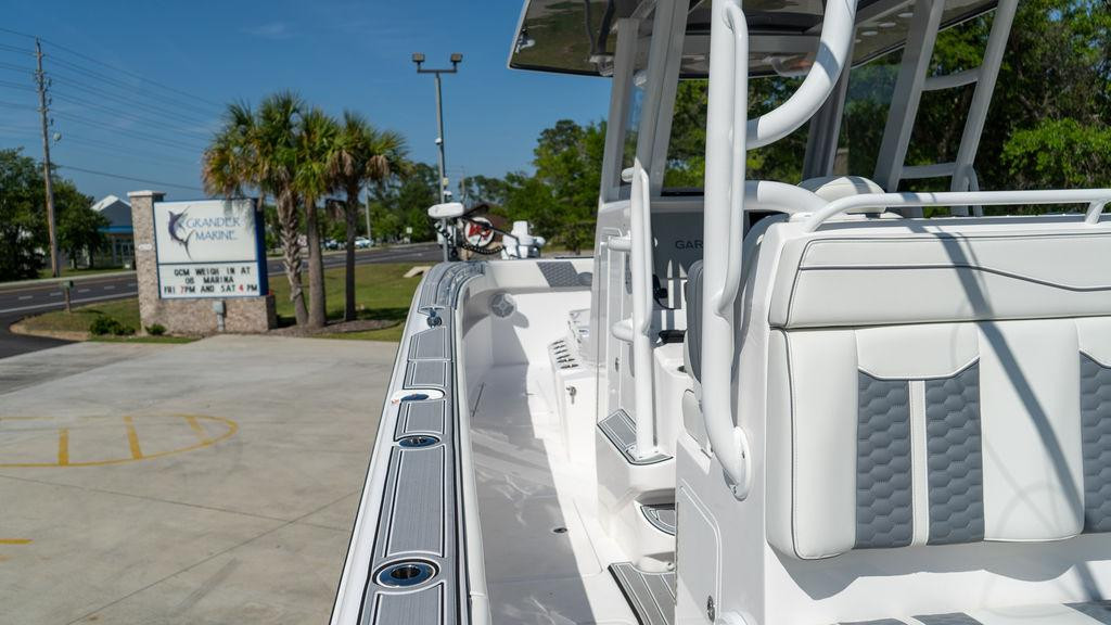 Invincible CATAMARANS