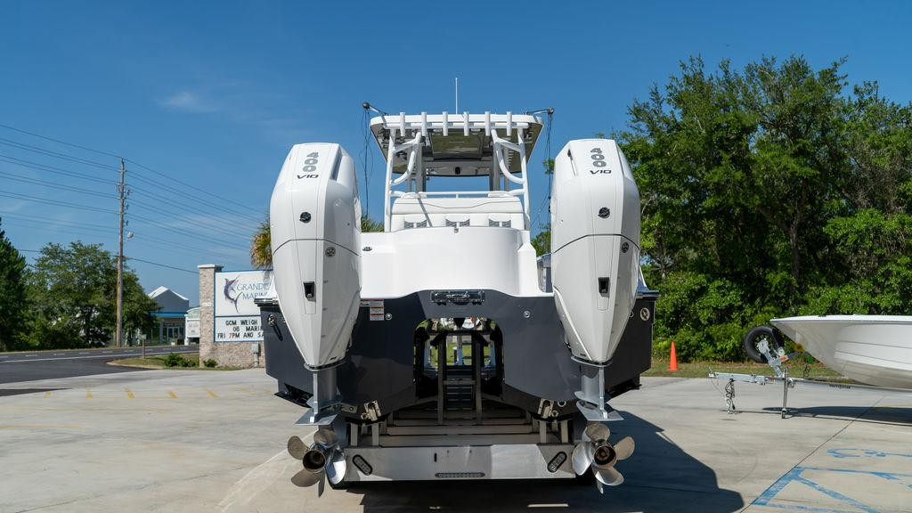 Invincible CATAMARANS