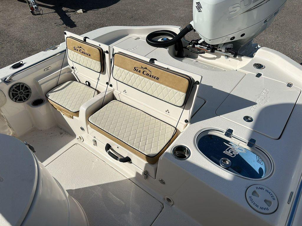 Sea Chaser 26 LX